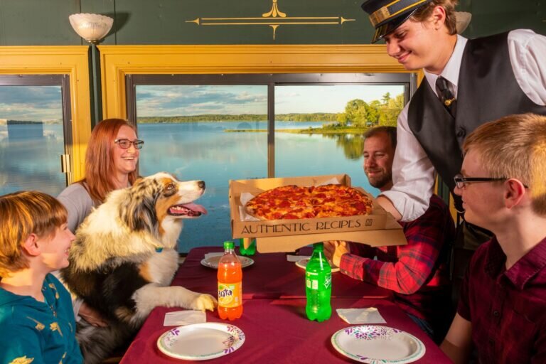 belfastandmooseheadlakerail_santa-express-family-dining-pizza-lake-view Belfastandmooseheadlakerail Santa Express Family Dining Pizza Lake View