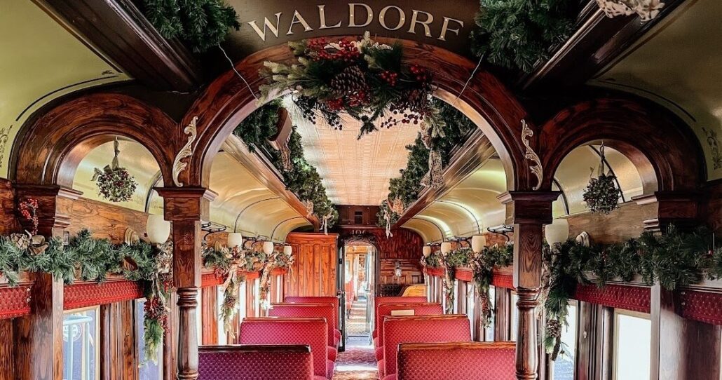 Georgetownlooprr Victorian Holiday Celebration Vintage Train Interior Holiday Decorations