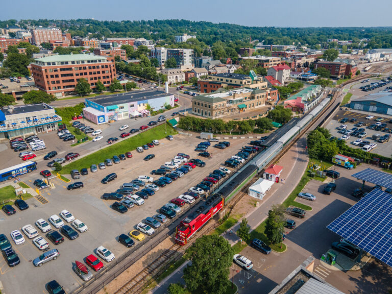 rails-vt_champlain-valley-dinner-train-dinner-train-parking-lot-cityscape Rails Vt Champlain Valley Dinner Train Dinner Train Parking Lot Cityscape