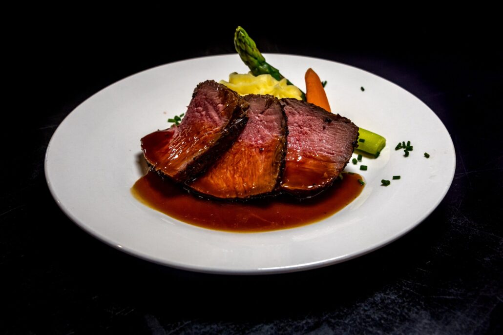 rails-vt_champlain-valley-dinner-train-sliced-beef-asparagus-carrot-mashed-potatoes-2 Rails Vt Champlain Valley Dinner Train Sliced Beef Asparagus Carrot Mashed Potatoes