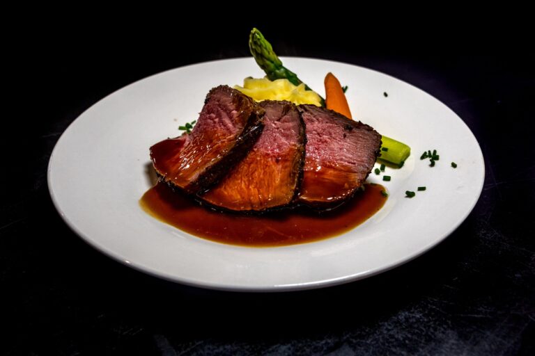 rails-vt_champlain-valley-dinner-train-sliced-beef-asparagus-carrot-mashed-potatoes-2 Rails Vt Champlain Valley Dinner Train Sliced Beef Asparagus Carrot Mashed Potatoes