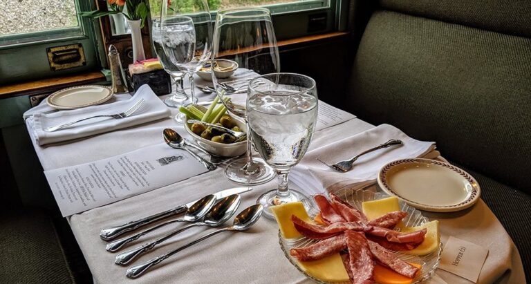 tvrail_new-year-s-eve-dinner-train-dinner-train-table-setting-appetizers Tvrail New Year S Eve Dinner Train Dinner Train Table Setting Appetizers